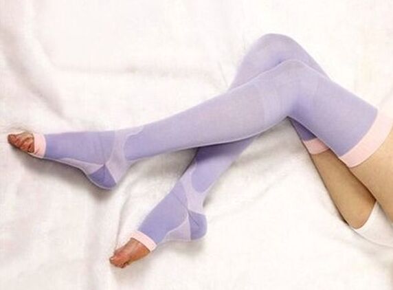 Compression stockings to fight against varicose veins
